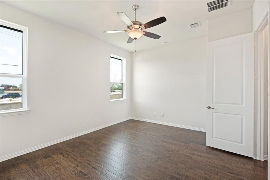 Image 59 of the University Place community in Dallas, TX.