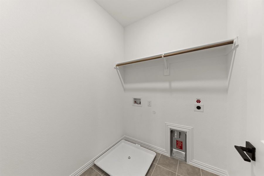 Image 121 of the Legends Crossing - Bungalows community in Irving, TX.