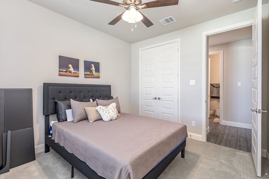 Furnished interior in a model home at Ten Mile Creek Estates in DeSoto (Image 24). Furnished interior in a model home at Ten Mile Creek Estates in DeSoto (Image 24).