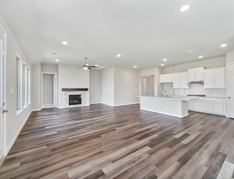 Image 28 of the Lakes of Bella Terra West community in Richmond, TX.