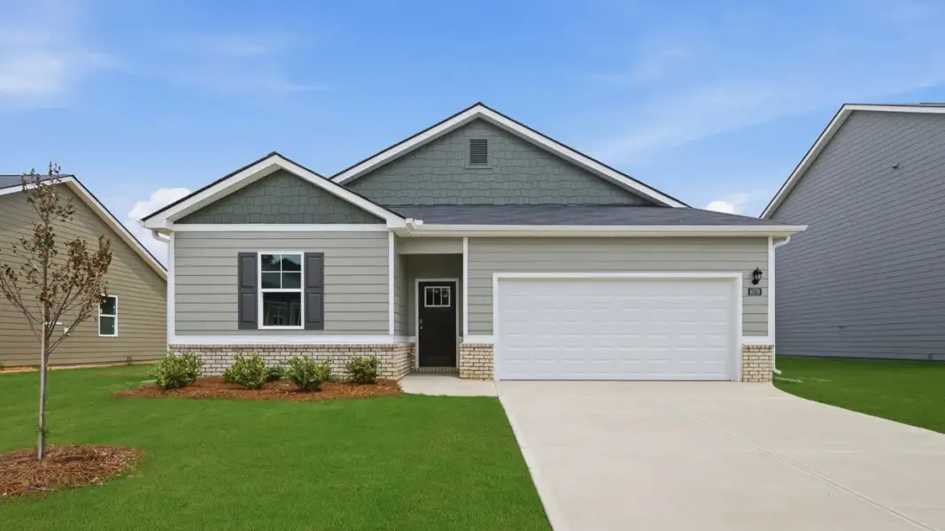 Front exterior of a home in the Walden Ridge community, located in Macon, GA (Image 9).