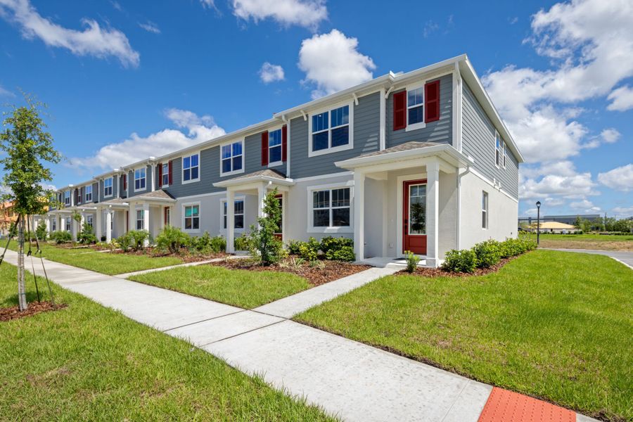 Front exterior of a home in the Meadowlark Landing community, located in Apopka, FL (Image 31).