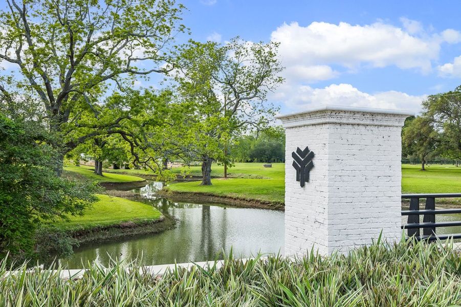 Entrance to the Twinwood community in Simonton, TX, featuring signage and landscaping (Image 2).