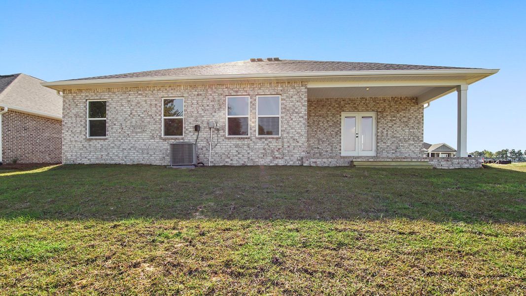 Exterior details of a home in Holley Grove at Peach Creek - Waterfront Homes, Santa Rosa Beach (Image 3).
