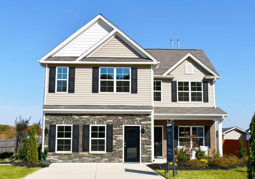Front exterior of a home in the Brassfield Meadows community, located in Burlington, NC (Image 20).