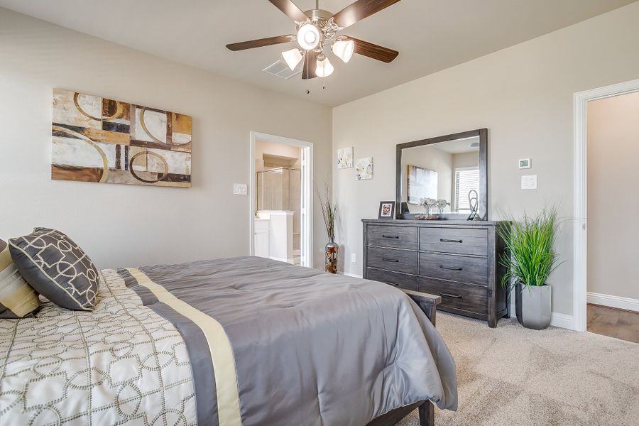 Furnished interior in a model home at Summerwood in Red Oak (Image 28). Furnished interior in a model home at Summerwood in Red Oak (Image 28).