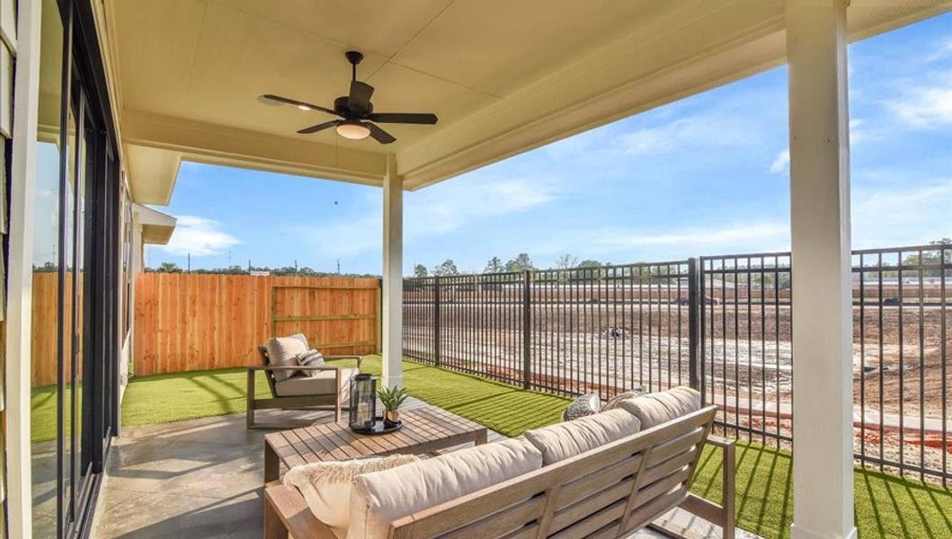 Furnished interior in a model home at Summer Place  35' in Montgomery (Image 61).