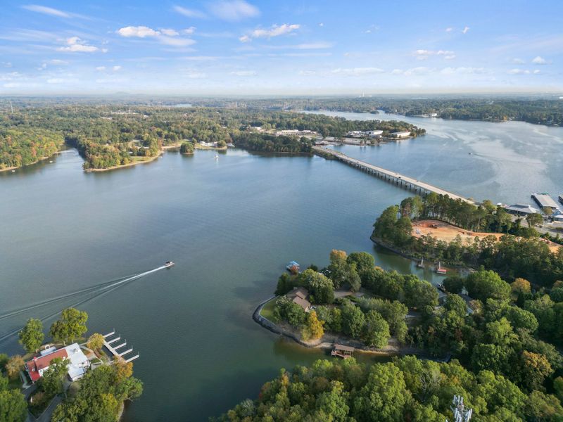 Image 7 of the Reserve at North Reach community in Charlotte, NC.