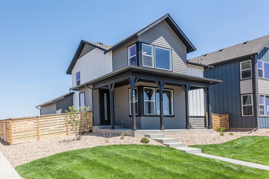 Front exterior of a home in the Trailside community, located in Timnath, CO (Image 15).