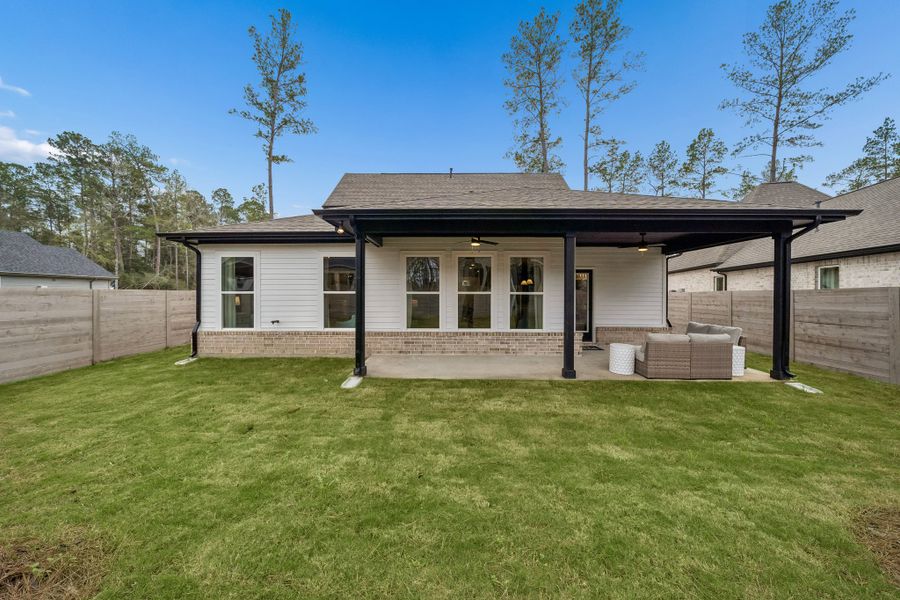 Two Step Farm - DSLD Homes - Montgomery, TX - Model Home - Gemella II G