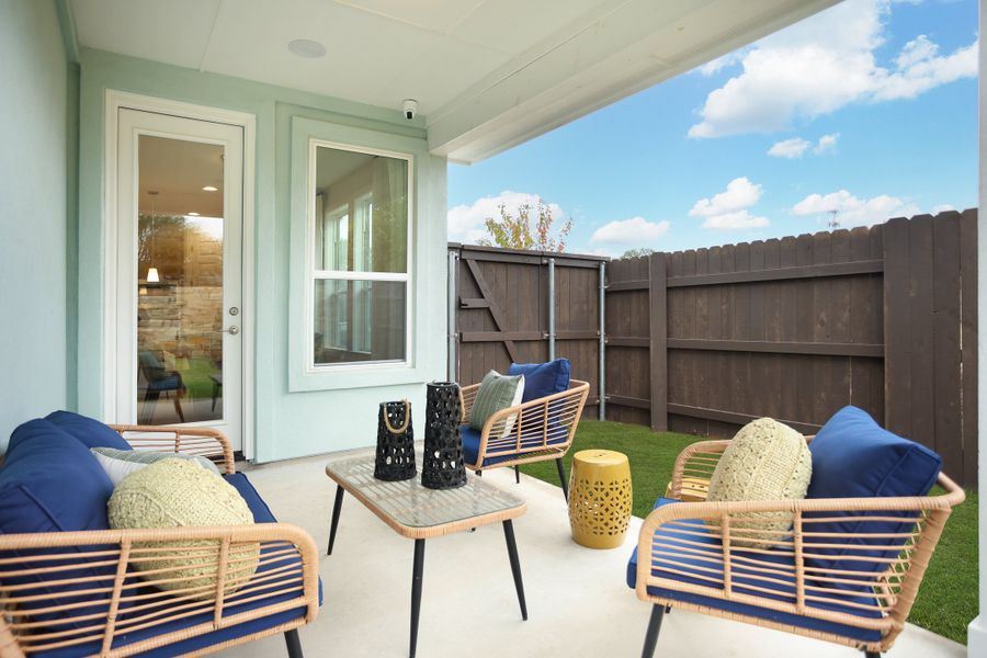 Exterior details of a home in Clear Creek, Round Rock (Image 5).