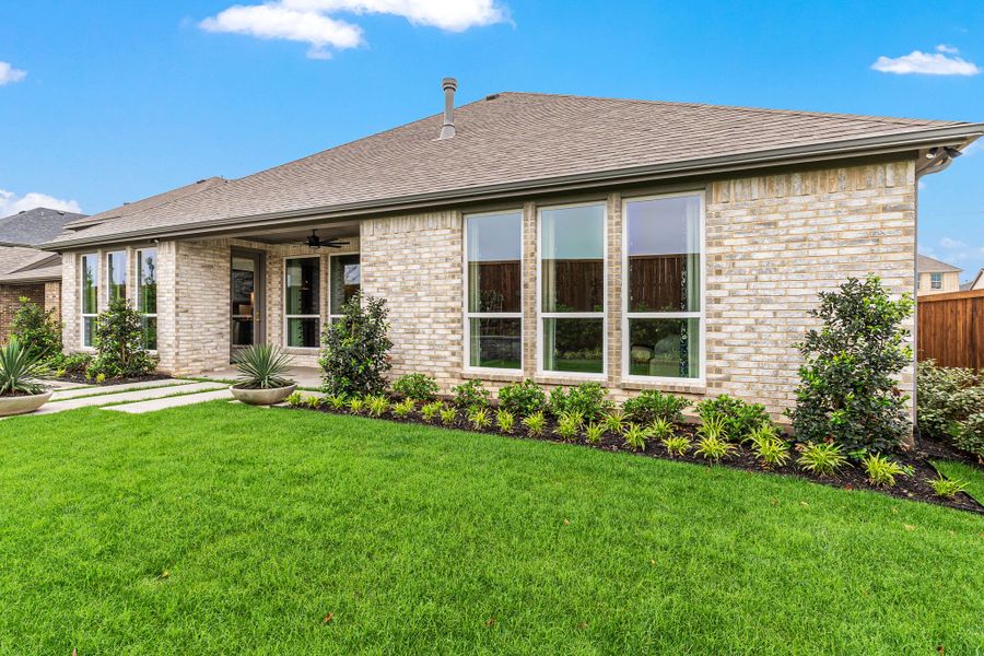 American Legend Homes 60' model in Wellington - Rear Elevation American Legend Homes 60' model in Wellington - Rear Elevation