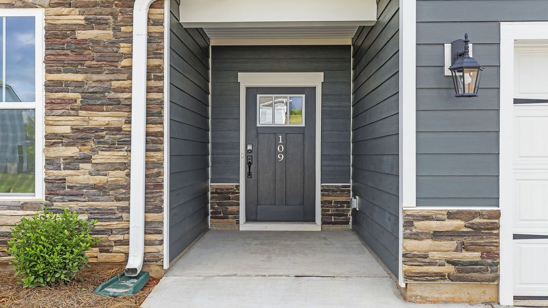 Exterior details of a home in Cottonwood Ridge, Piedmont (Image 4).