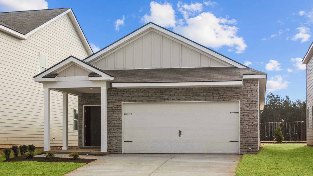Front exterior of a home in the River Landing community, located in Murfreesboro, TN (Image 2).