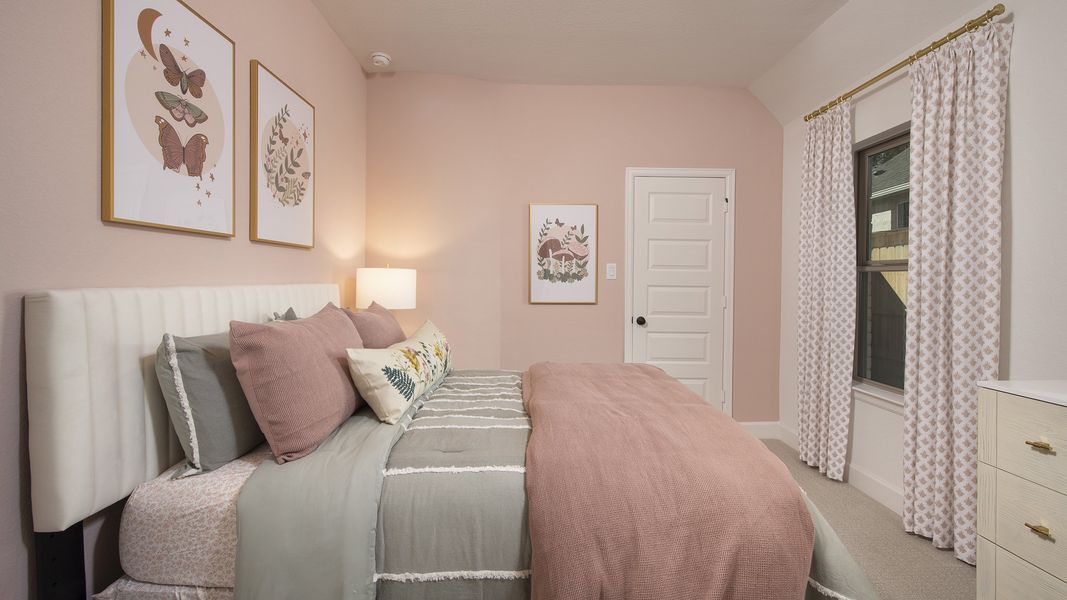 Furnished interior in a model home at Wildtree 40' in Magnolia (Image 23). Furnished interior in a model home at Wildtree 40' in Magnolia (Image 23).