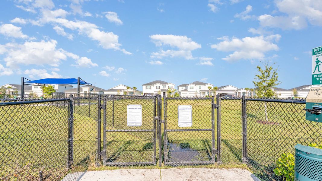 Community amenity available to residents of Central Park Townhomes in Port St. Lucie (Image 20).