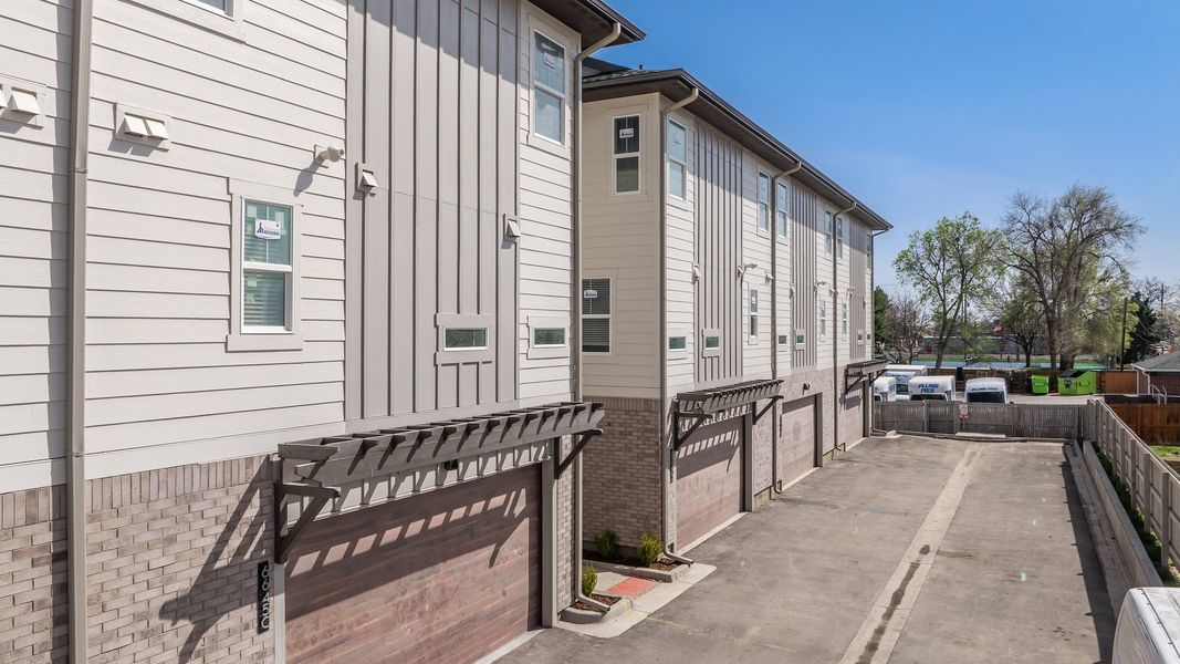 Exterior details of a home in Parkside Arvada, Arvada (Image 3).