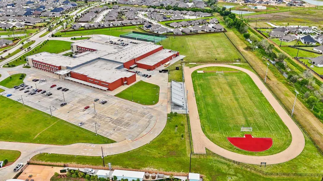 Aerial view of the Meridiana: 50ft. lots community in Manvel, TX, showing layout and nearby surroundings (Image 10).