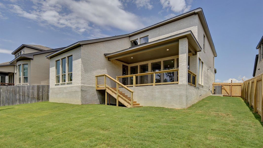 Exterior details of a home in Stevens Ranch 55', San Antonio (Image 9).