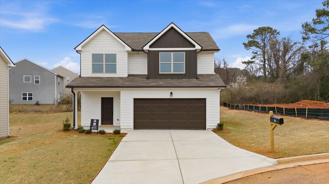 Front exterior of a home in the Creekside Manor community, located in Thomaston, GA (Image 3).