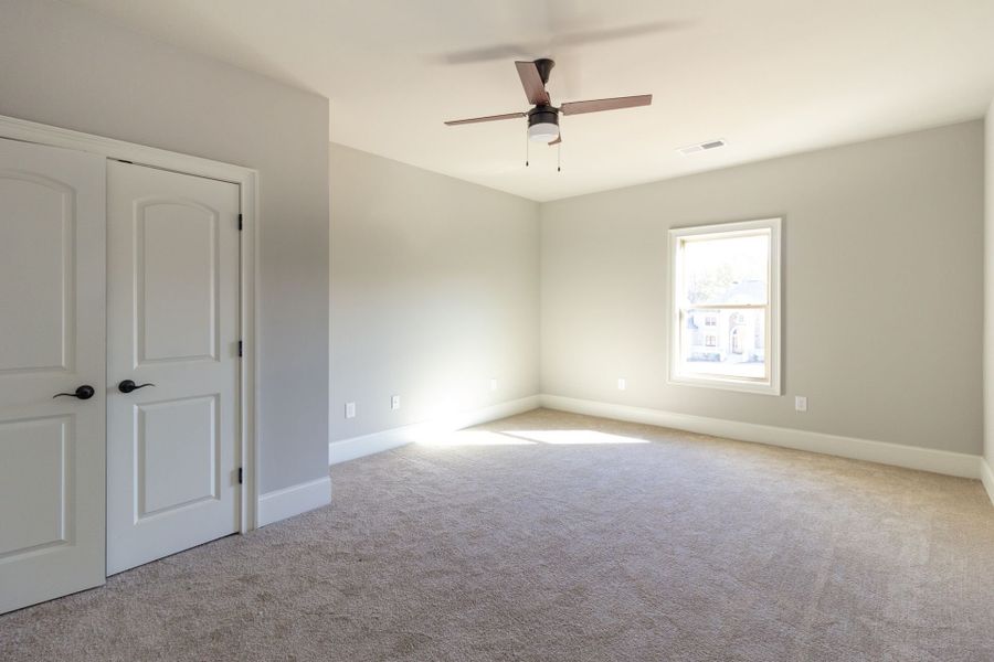 A showcase of a new construction home by Findo Homes & Communities, Inc., highlighting their design and quality (Image 12).