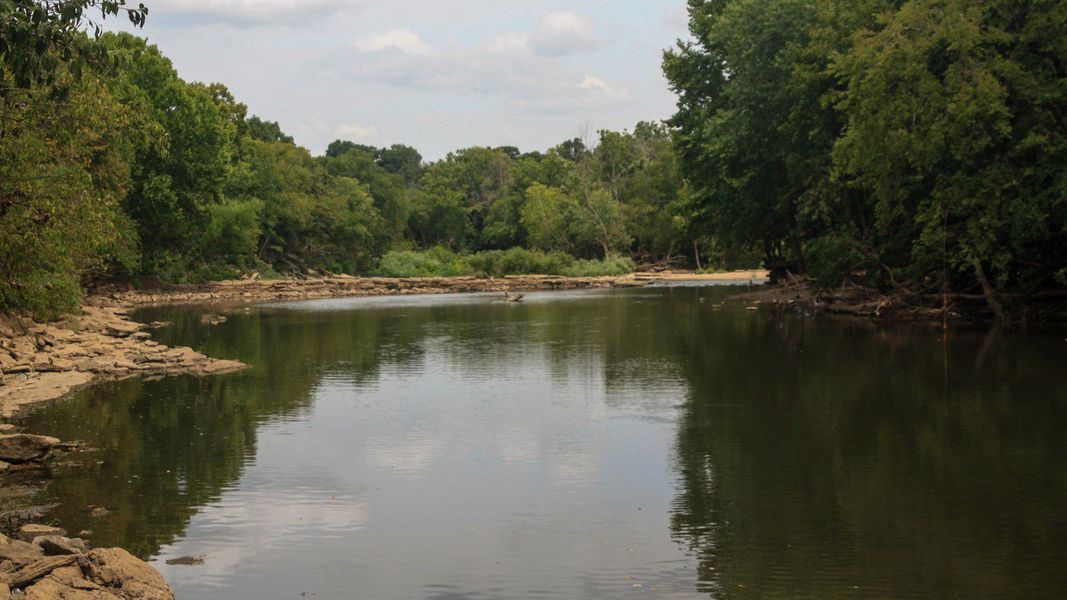 Natural surroundings and green spaces near River Landing in Murfreesboro, TN (Image 43).