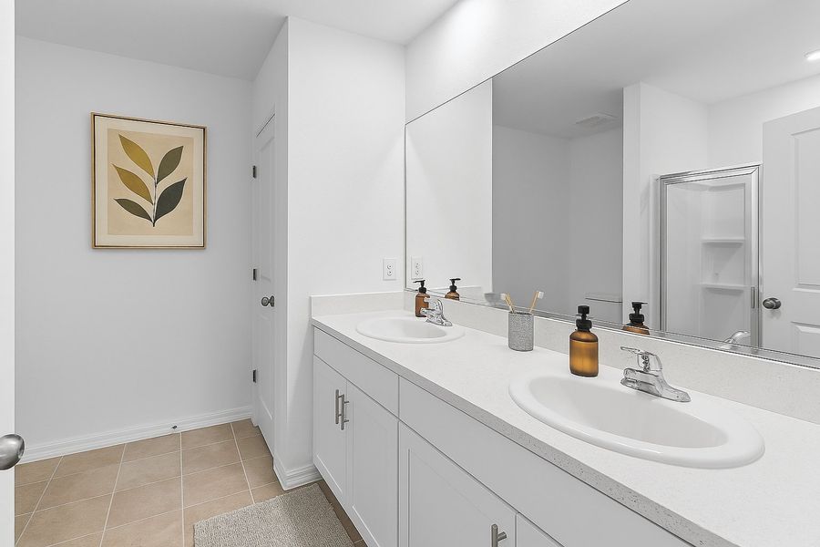 Furnished interior in a model home at Marion Creek in Haines City (Image 81).