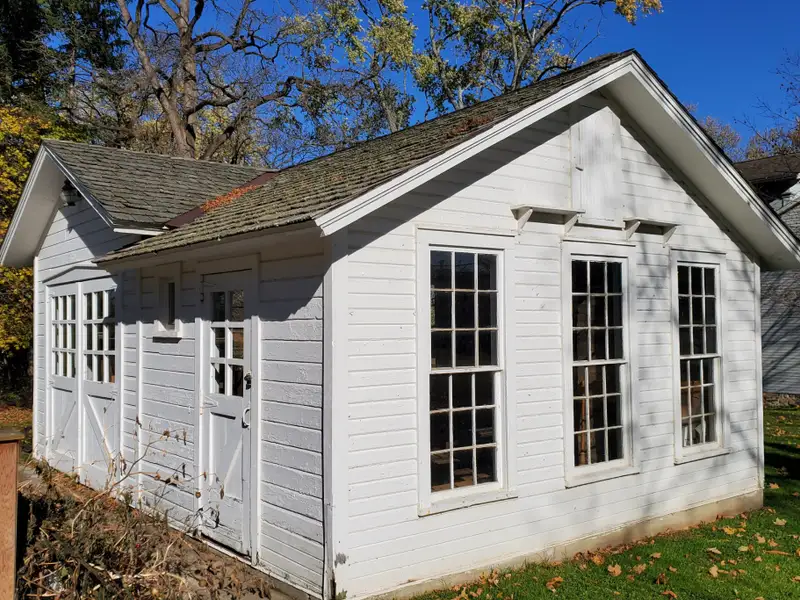 Exterior details of a home in Individual Homes - Jackson County, Jackson (Image 4).