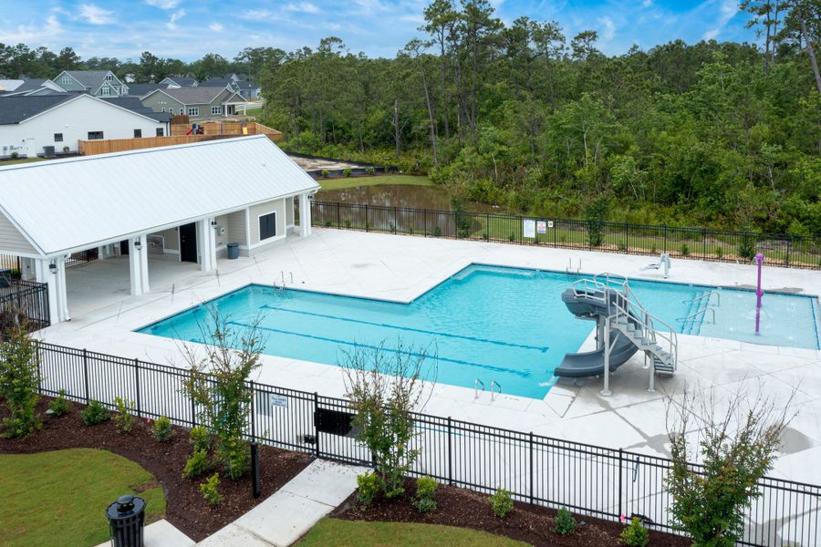 Front exterior of a home in the Carolina Creek community, located in Hampstead, NC (Image 9).