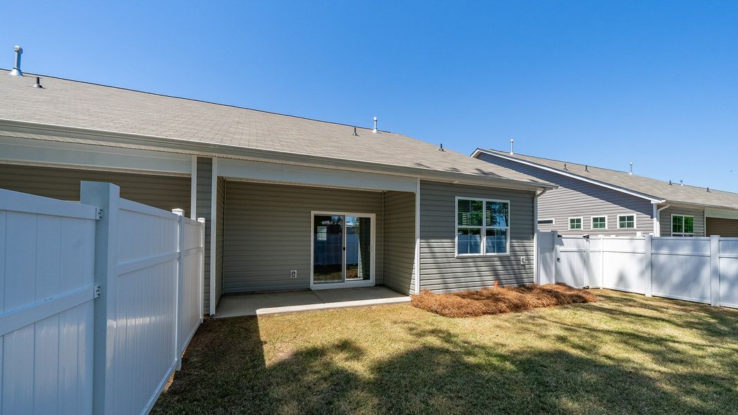 Exterior details of a home in Willow Commons, Lugoff (Image 4).
