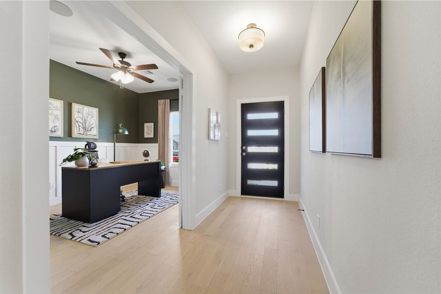 Furnished interior in a model home at Ashland in Angleton (Image 52).