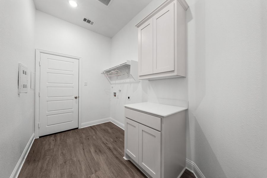 Furnished interior in a model home at Fox Landing in Caddo Mills (Image 27).