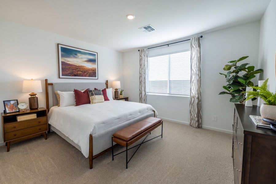 Furnished interior in a model home at Mountain View Estates Signature Series in Buckeye (Image 17). Furnished interior in a model home at Mountain View Estates Signature Series in Buckeye (Image 17).