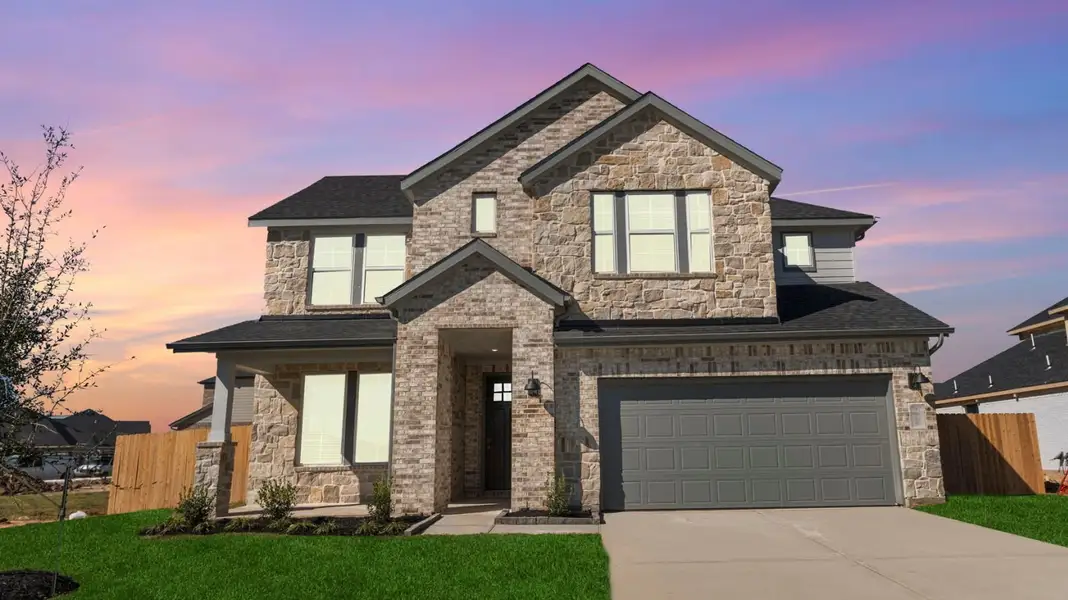 Front exterior of a home in the Alexander 55' Homesites community, located in Pearland, TX (Image 1). Front exterior of a home in the Alexander 55' Homesites community, located in Pearland, TX (Image 1).