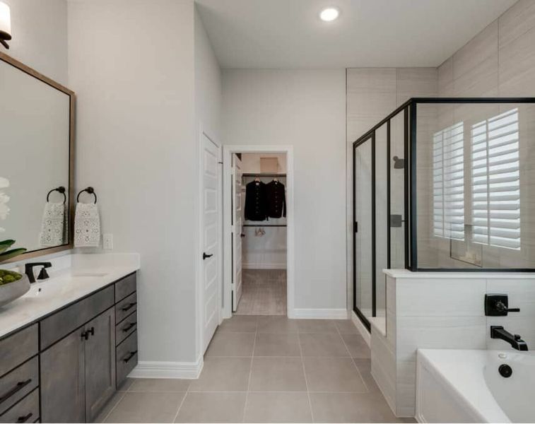 Image 14 of the Haven at Seven Lakes 50 community in Katy, TX.