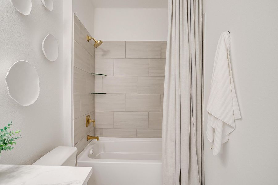 Furnished interior in a model home at MidTowne in Midlothian (Image 39).