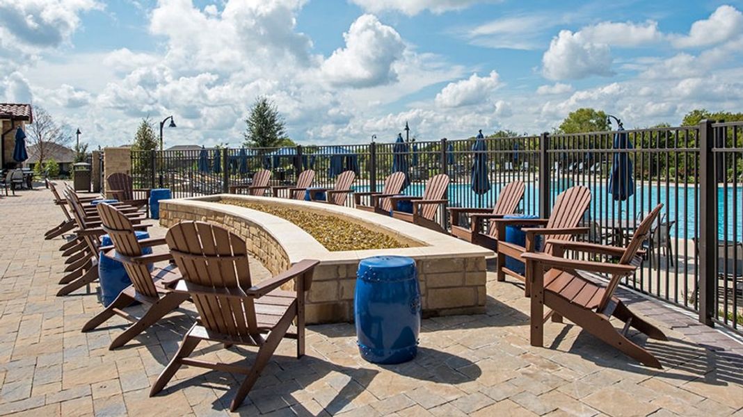Image 4 of the Heritage at Vizcaya Pinnacle Series - Age 55+ community in Round Rock, TX.