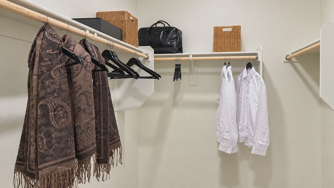 DRB Homes Alamar Avondale AZ Walk-In Closet