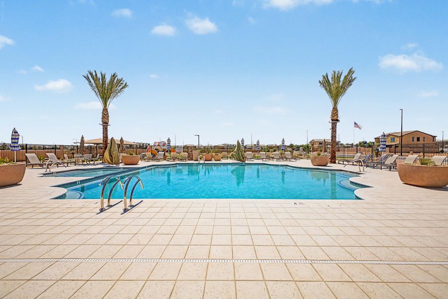 Community amenity available to residents of Bella Storia in Gilbert (Image 12).