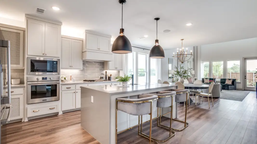 Furnished interior in a model home at Watson Branch in Mansfield (Image 10).