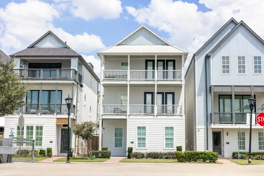 Front exterior of a home in the Kolbe Farms community, located in Houston, TX (Image 17).