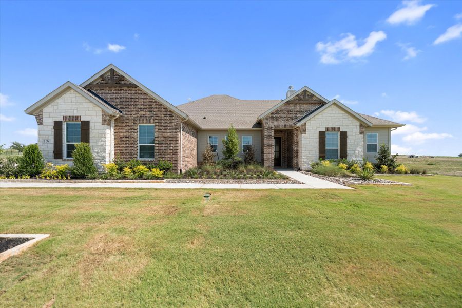 Front exterior of a home in the Hillview Addition community, located in Decatur, TX (Image 10).