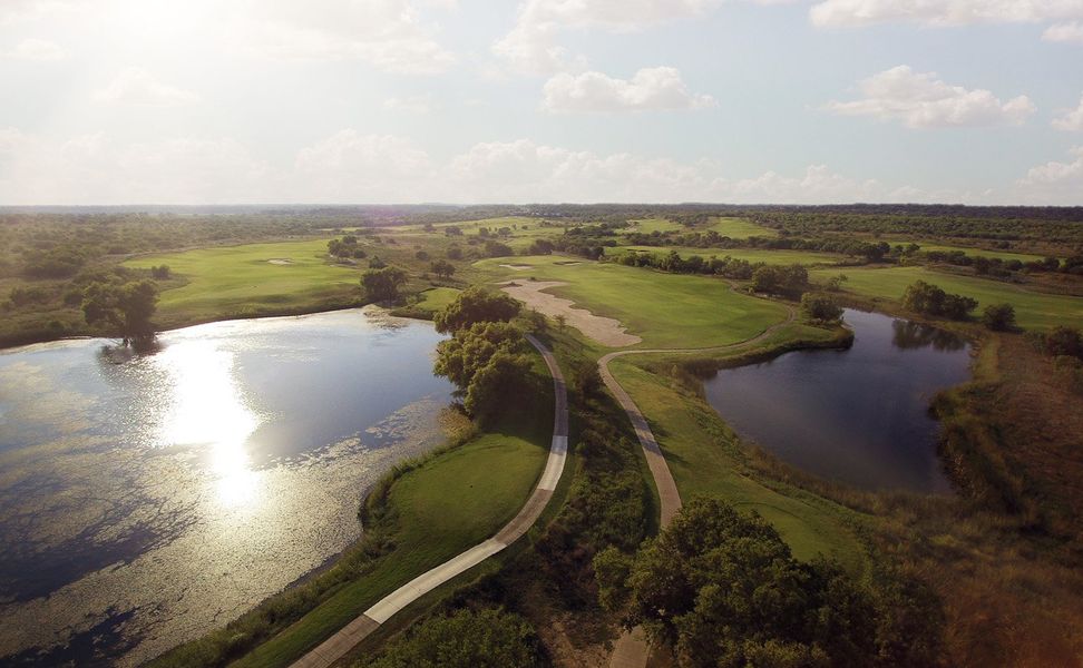 Natural surroundings and green spaces near Briggs Ranch in San Antonio, TX (Image 42).