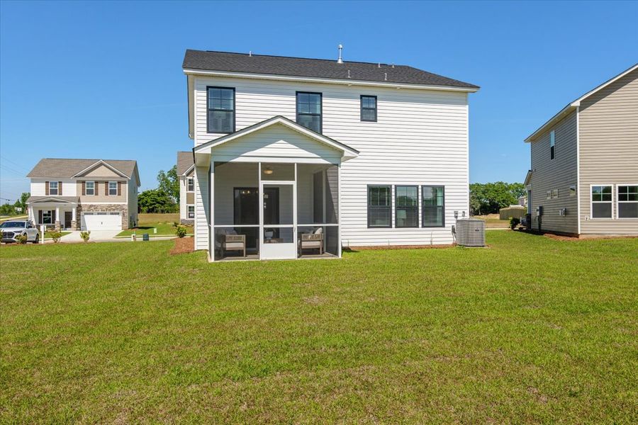 Benton II - Back Exterior