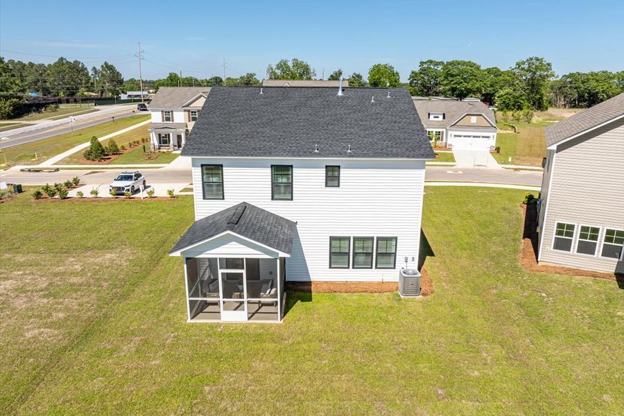 Benton II - Back Exterior