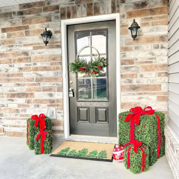 Farm At Riverbend,37876