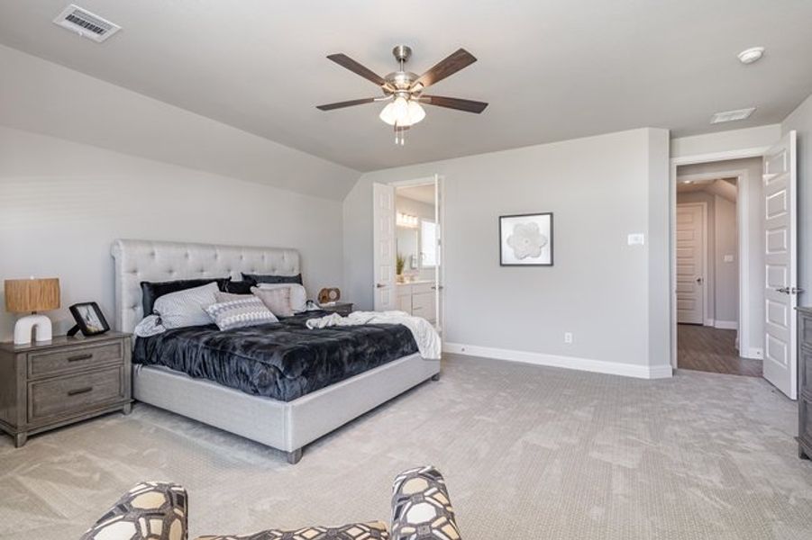 Furnished interior in a model home at Ten Mile Creek Estates in DeSoto (Image 21). Furnished interior in a model home at Ten Mile Creek Estates in DeSoto (Image 21).
