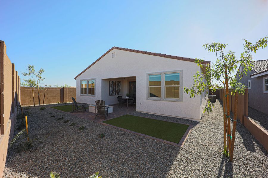 Backyard - Luneta - Vidrio at Estrella in Goodyear, Arizona by Landsea Homes