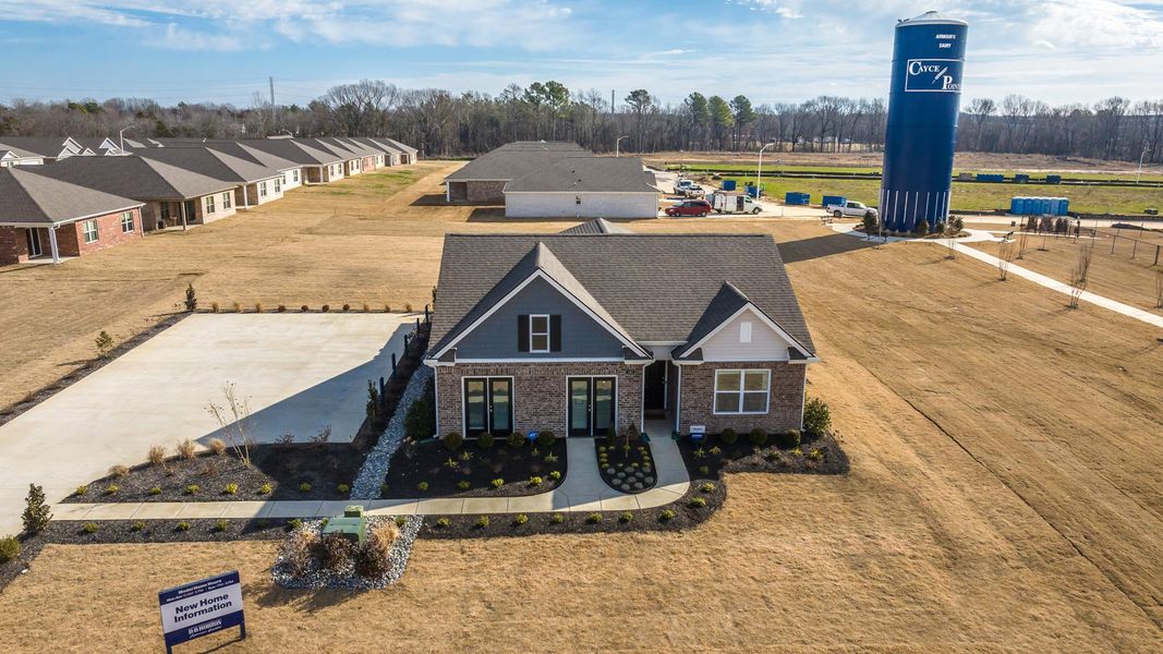 Front exterior of a home in the Jackson Creek community, located in Jackson, TN (Image 3). Front exterior of a home in the Jackson Creek community, located in Jackson, TN (Image 3).