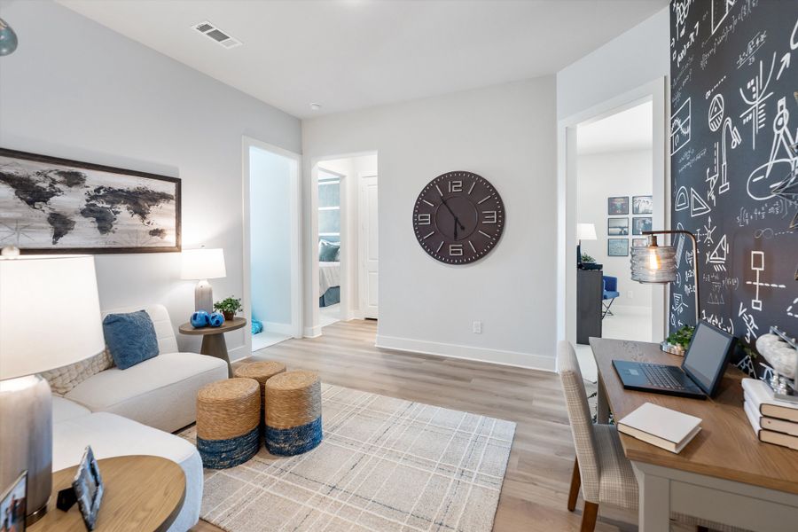 Furnished interior in a model home at Creekview Addition in Van Alstyne (Image 36). Furnished interior in a model home at Creekview Addition in Van Alstyne (Image 36).